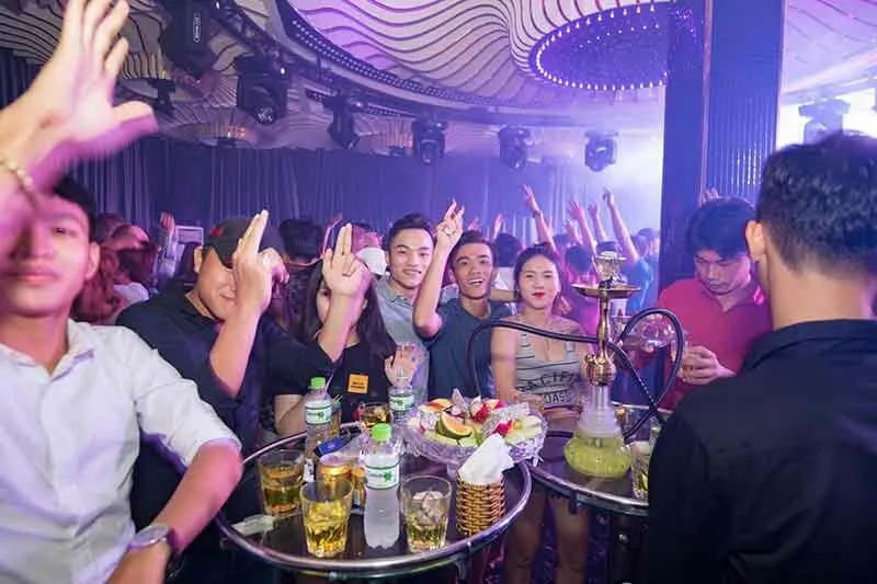 Quốc Quỳnh Lounge &amp; Karaoke in Phu Quoc