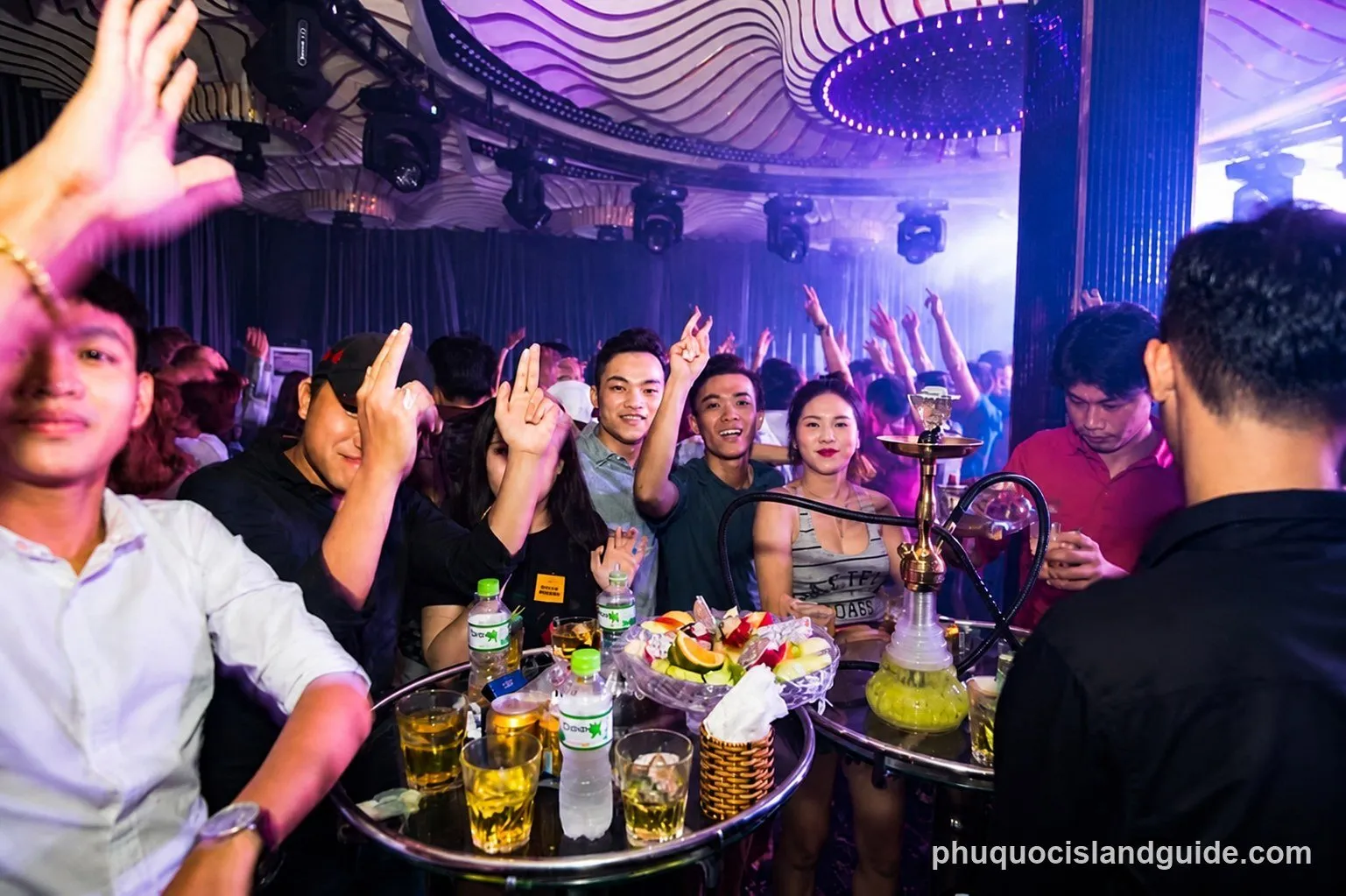 Quốc Quỳnh Lounge & Karaoke in Phu Quoc