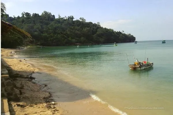 ganh dau beach, one of the off-the-beach snorkeling spots