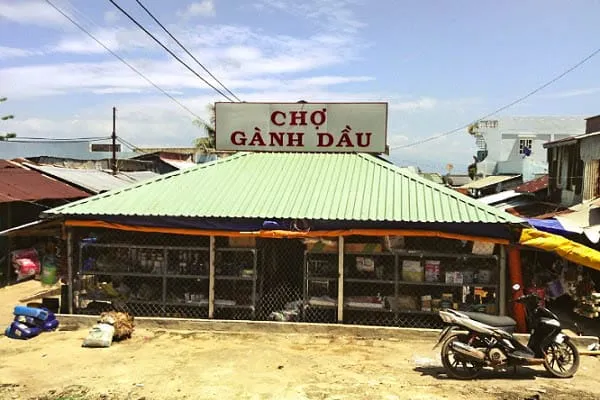 ganh dau village