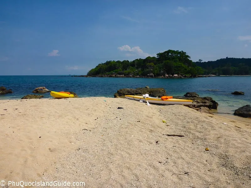 hon mong tay beach