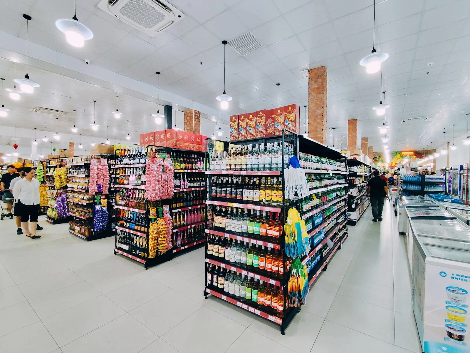 Long aisles of snacks, coffee and souvenirs inside Kingkong Mart