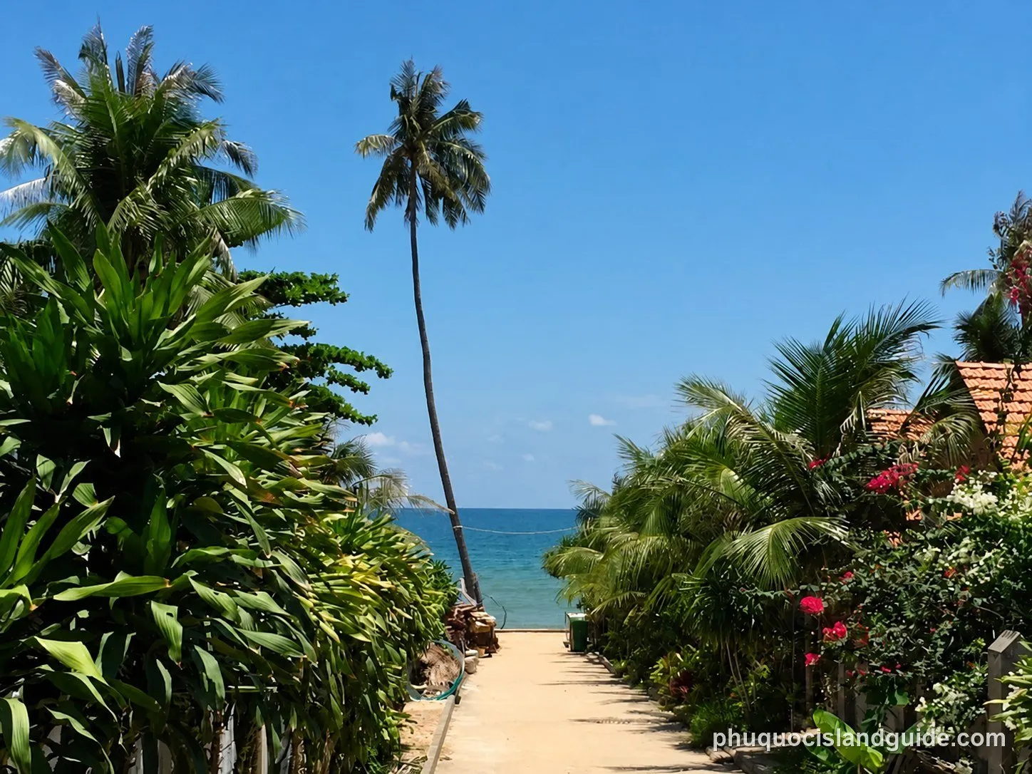 long beach beach access in phu quoc