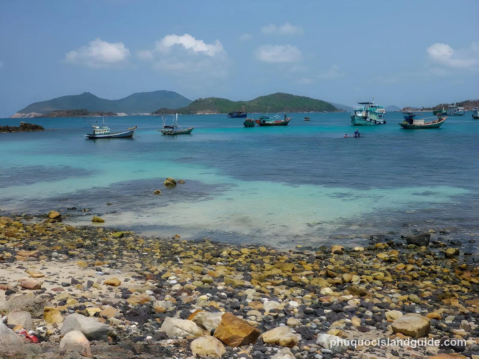 nam beach on hon mau, nam du