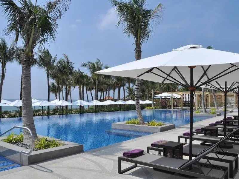 salinda resort phu quoc pool