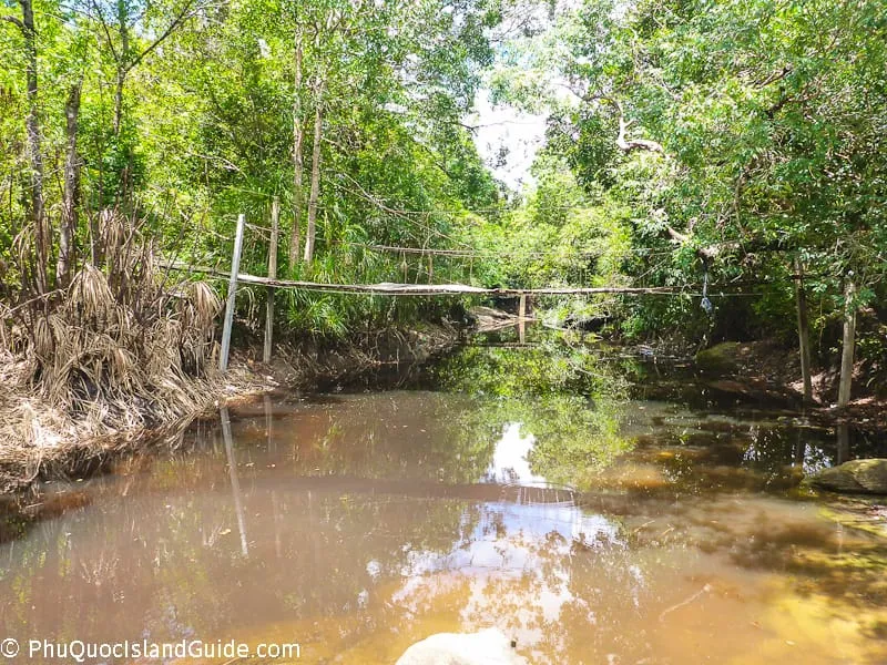 da ban stream phu quoc island bridge
