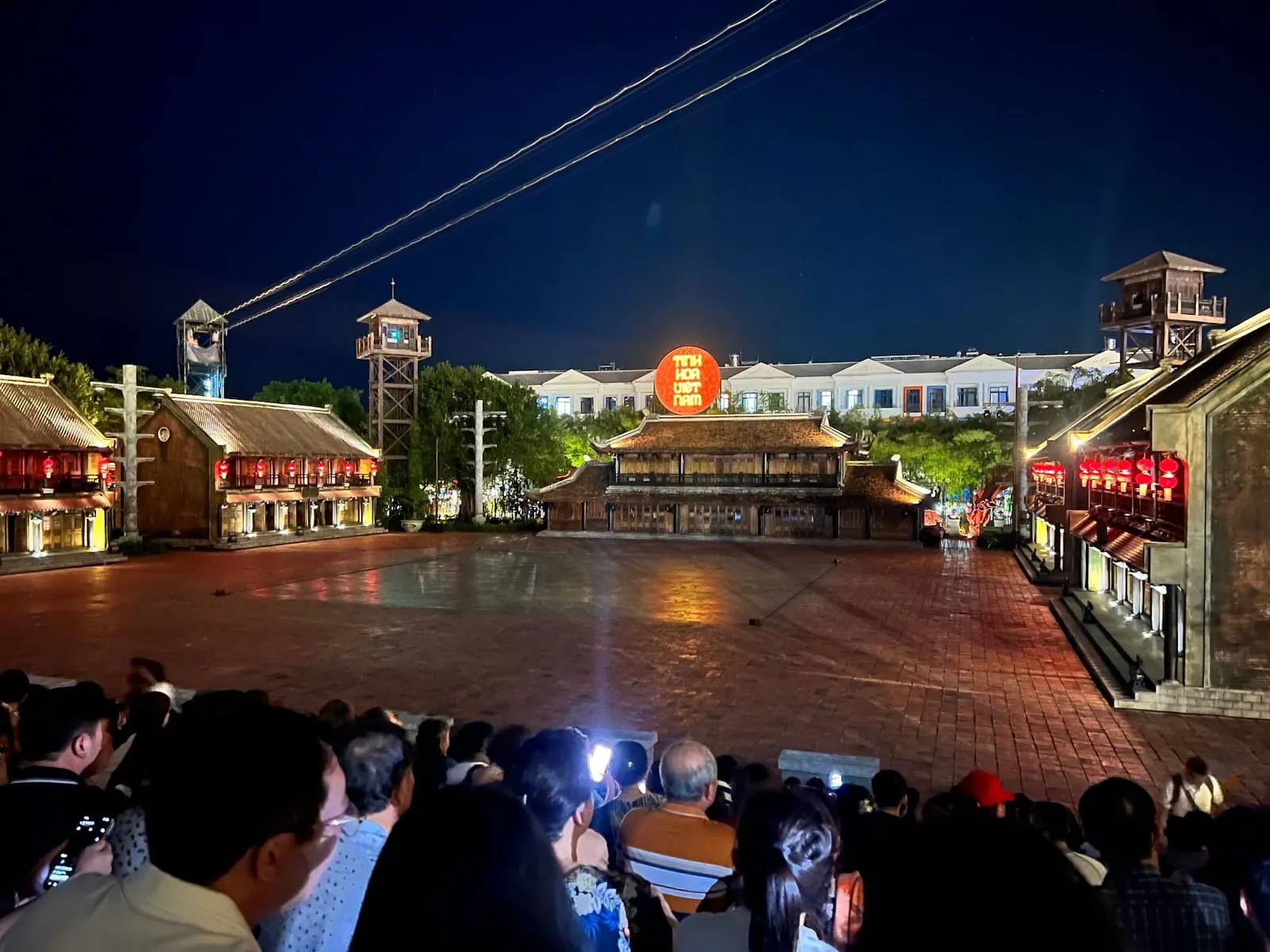 The Tinh Hoa Viet Nam show stage at night