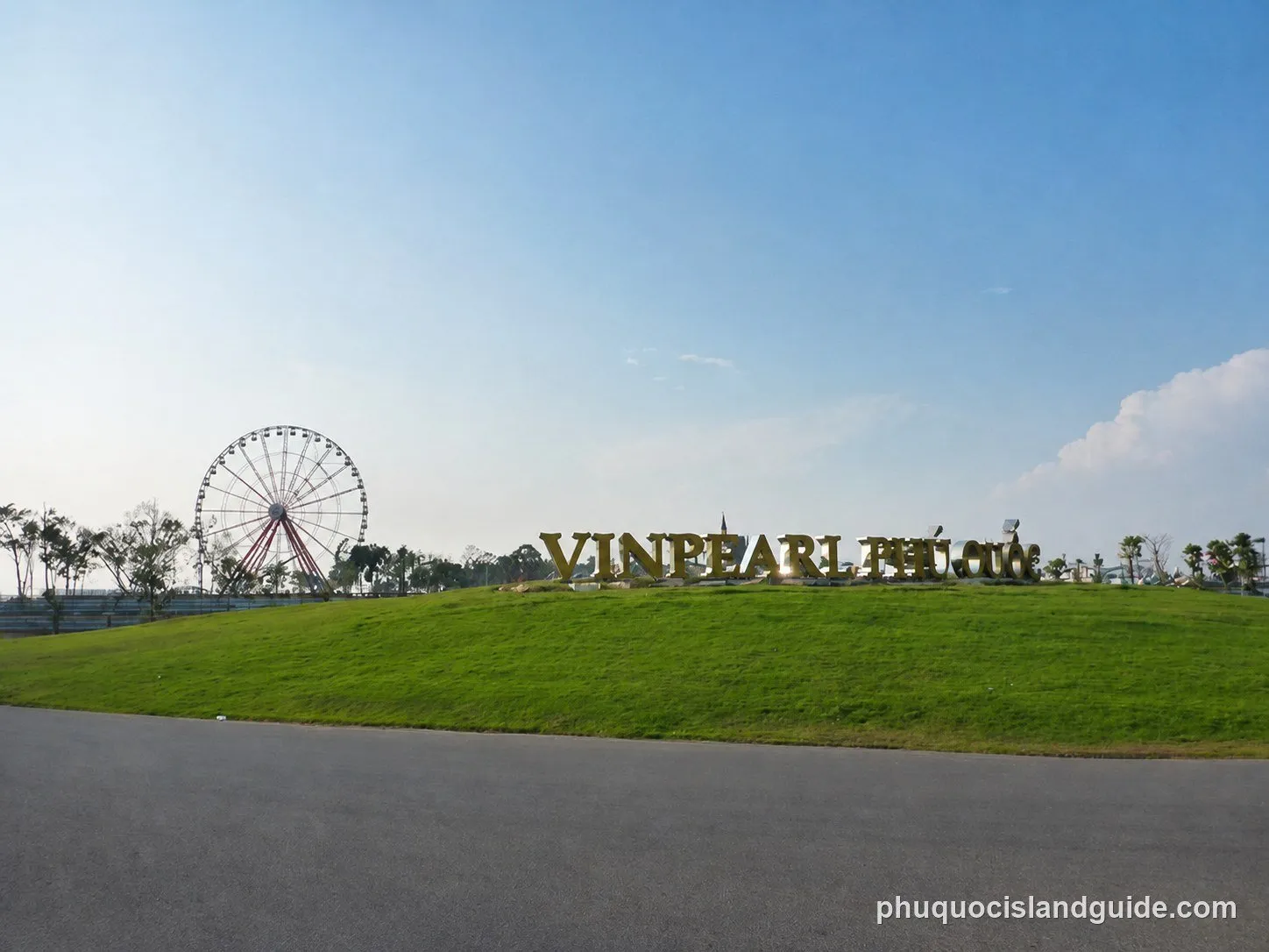 Ferris wheel at VinWonders Phu Quoc