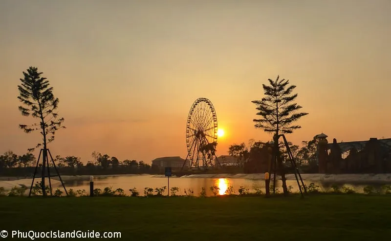 Vinpearlland ferris wheel phu quoc