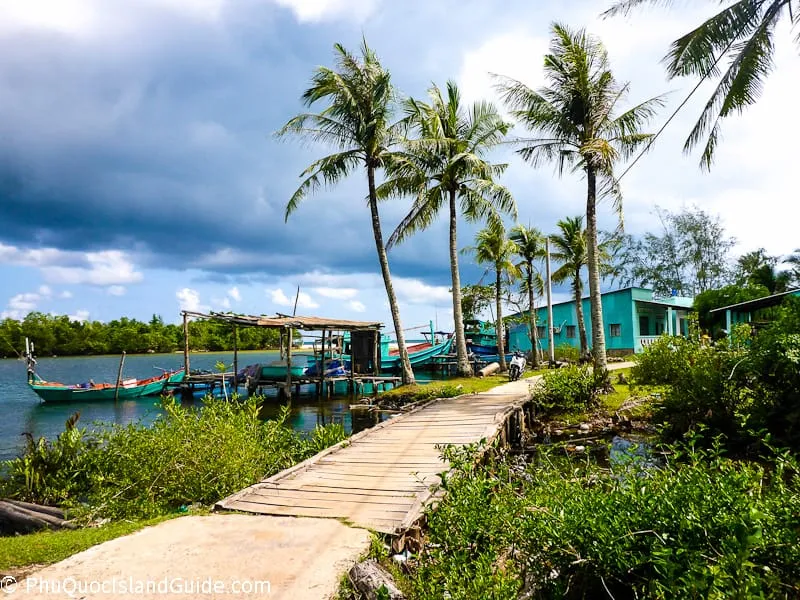 cua can wooden bridges phu quoc vietnam